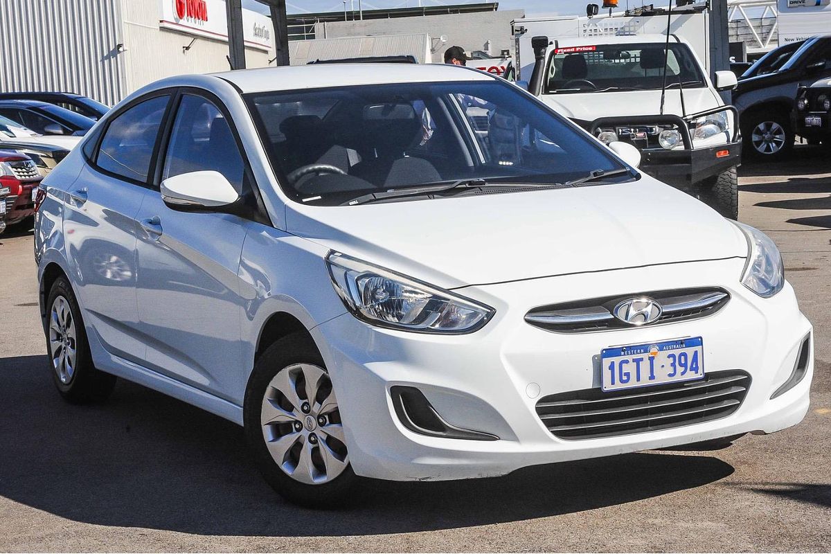 2015 Hyundai Accent Active RB2