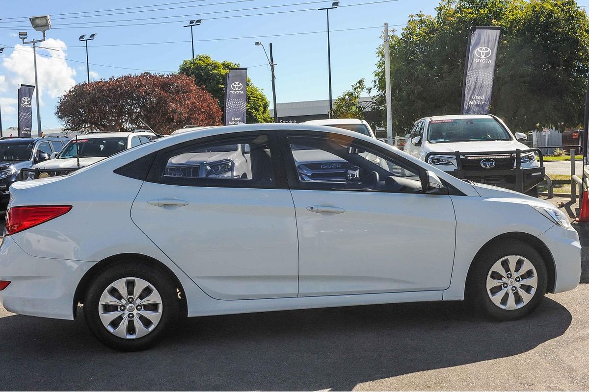 2015 Hyundai Accent Active RB2