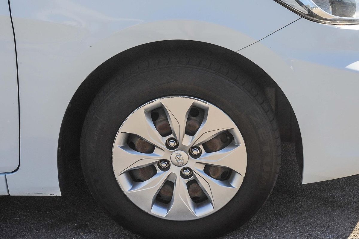 2015 Hyundai Accent Active RB2