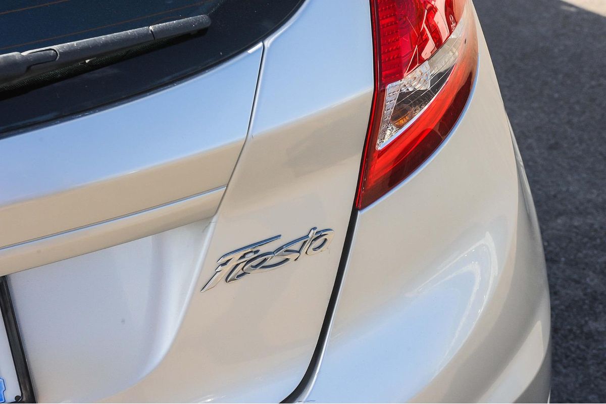 2010 Ford Fiesta LX WS