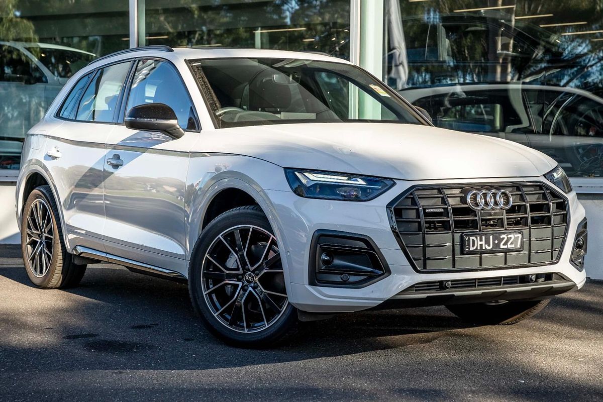 2024 Audi Q5 45 TFSI S line FY