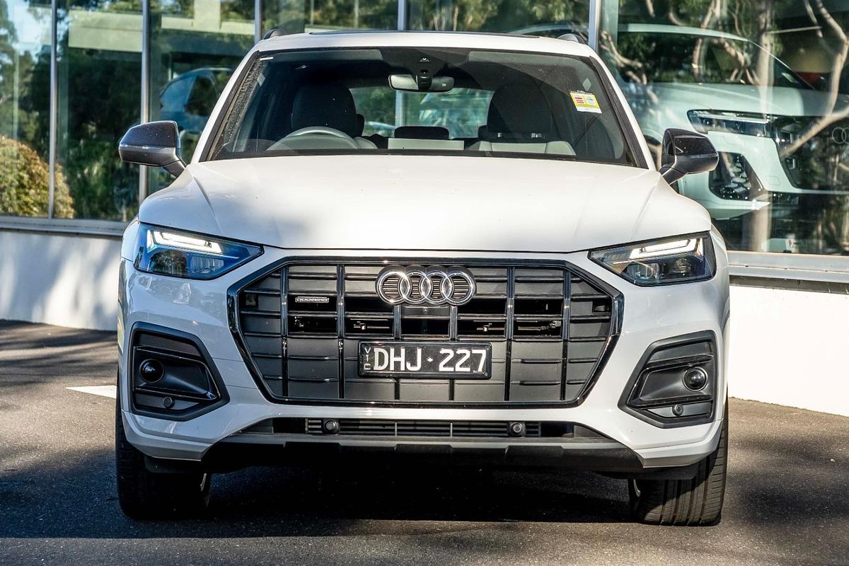 2024 Audi Q5 45 TFSI S line FY