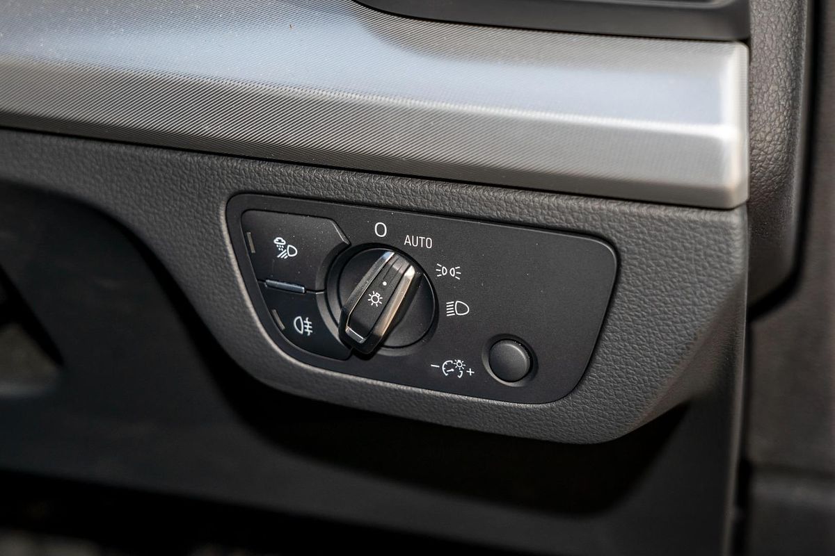 2024 Audi Q5 45 TFSI S line FY