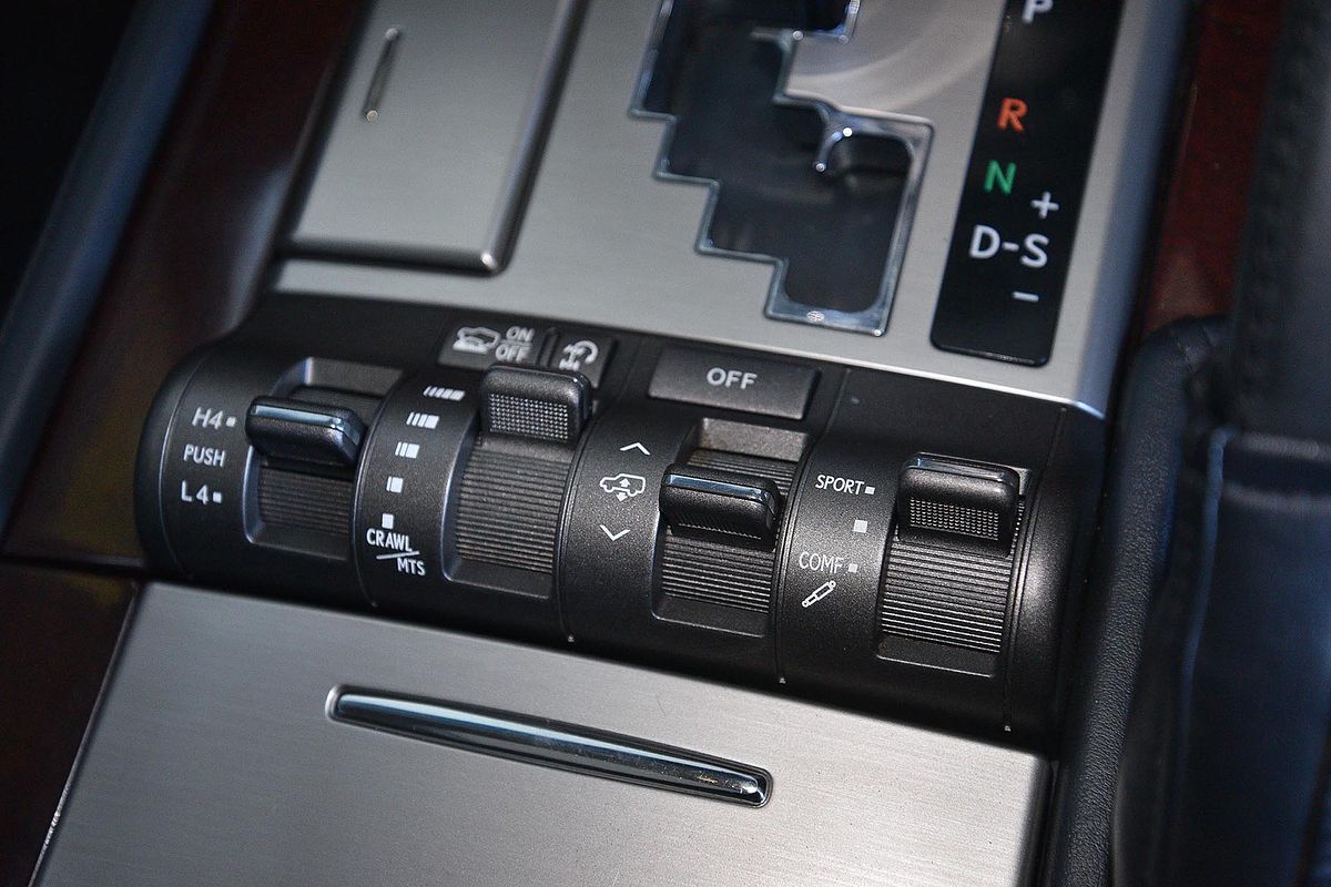 2015 Lexus LX LX570 URJ201R