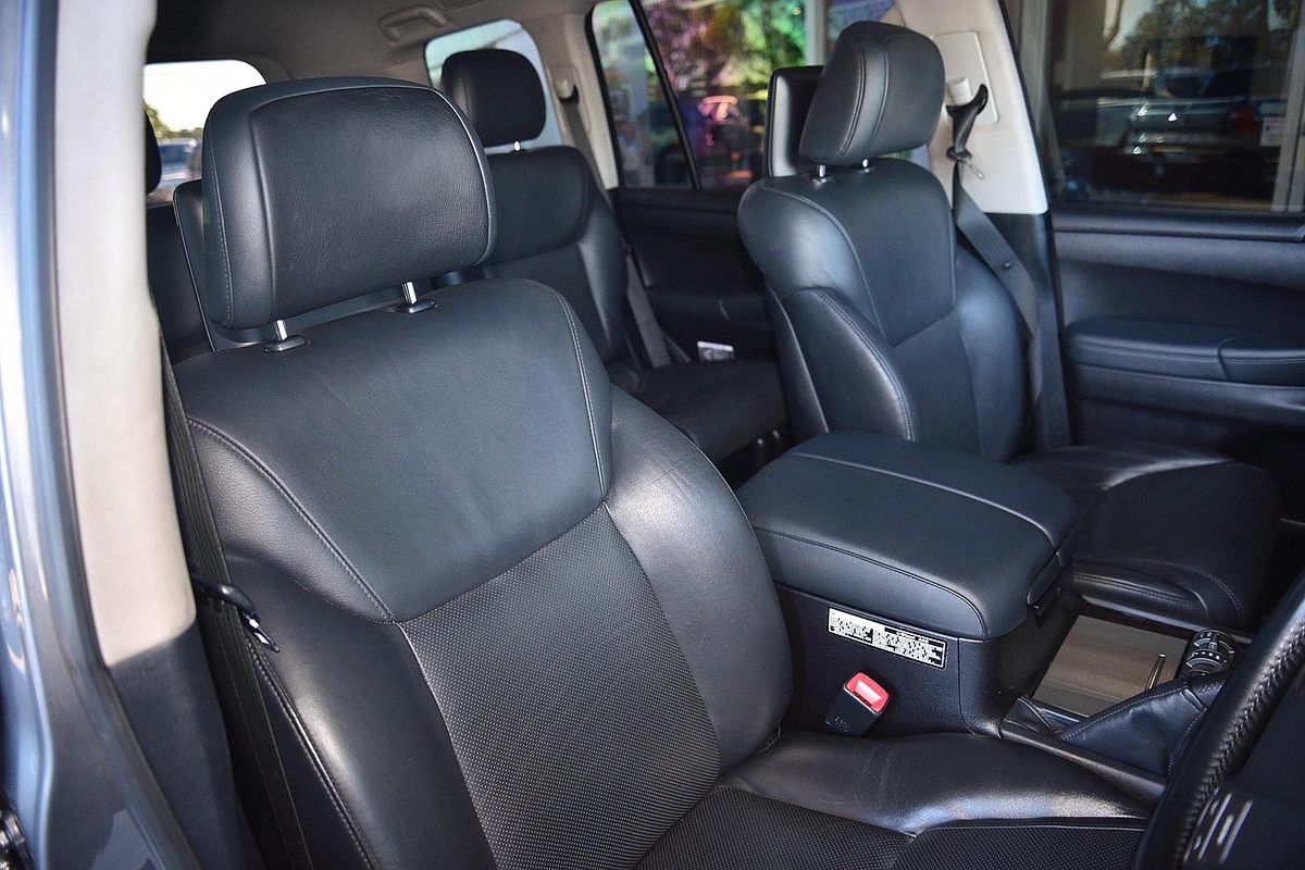 2015 Lexus LX LX570 URJ201R