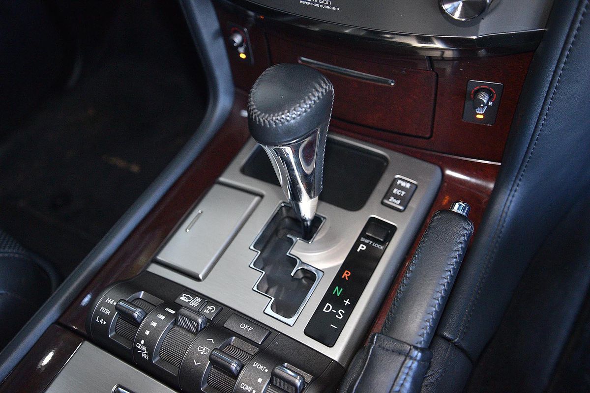 2015 Lexus LX LX570 URJ201R