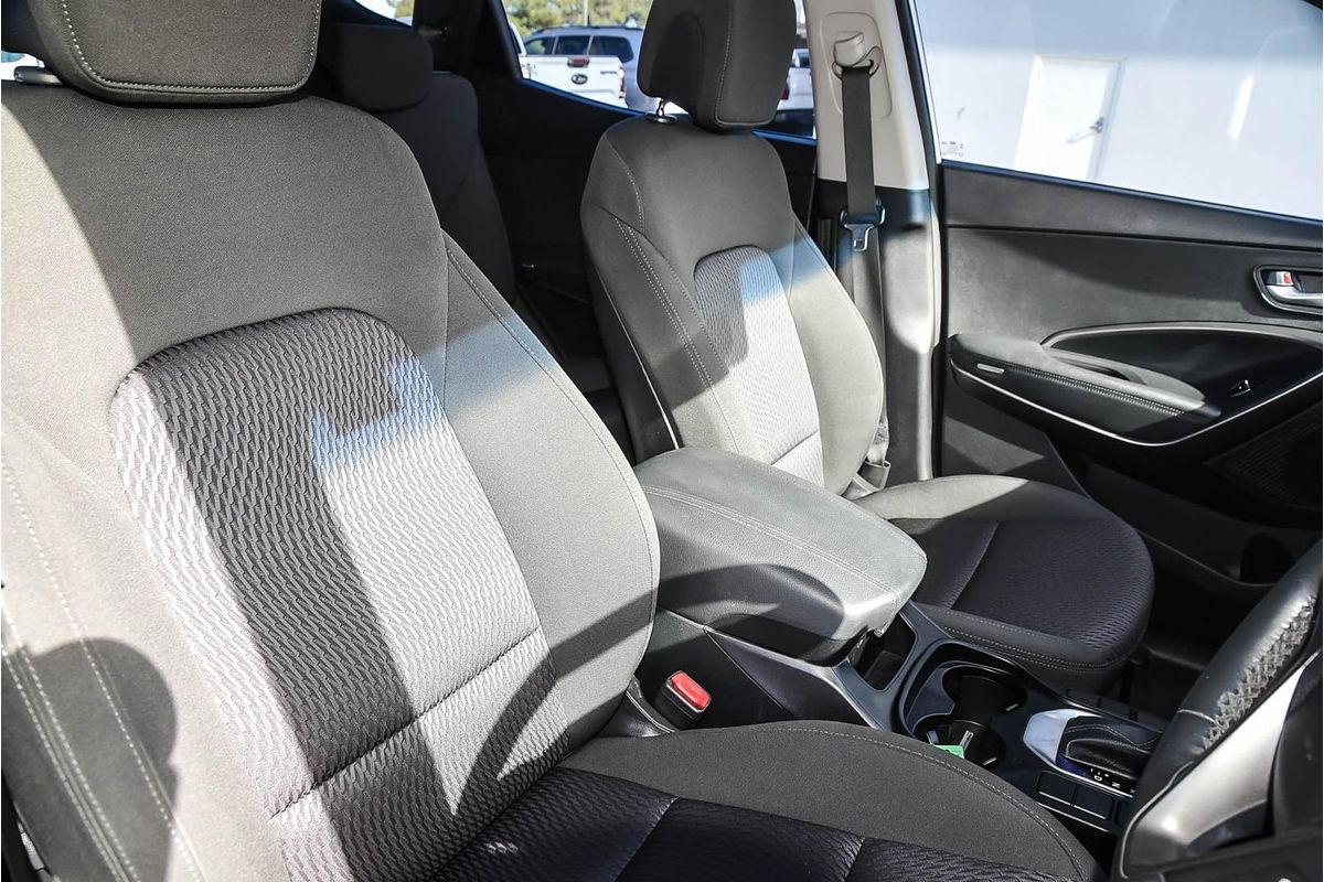 2017 Hyundai Santa Fe Active DM3 Series II