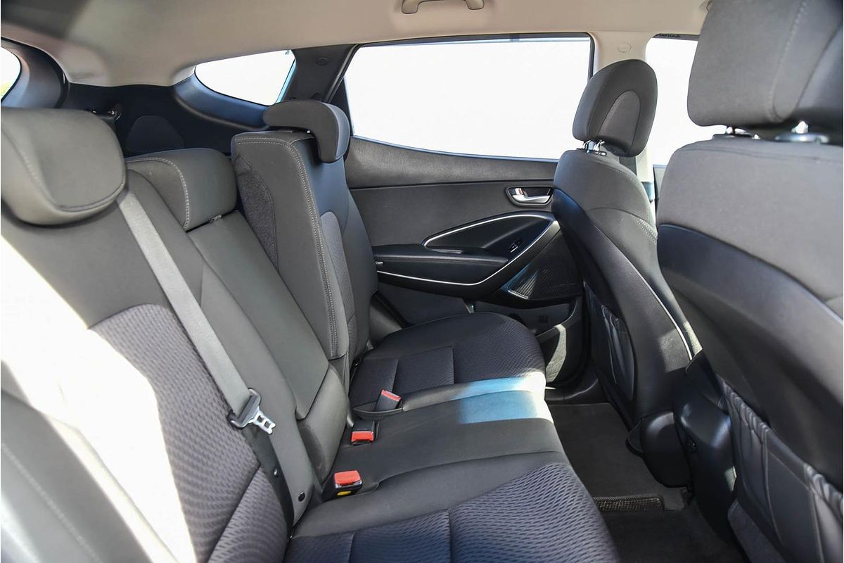 2017 Hyundai Santa Fe Active DM3 Series II