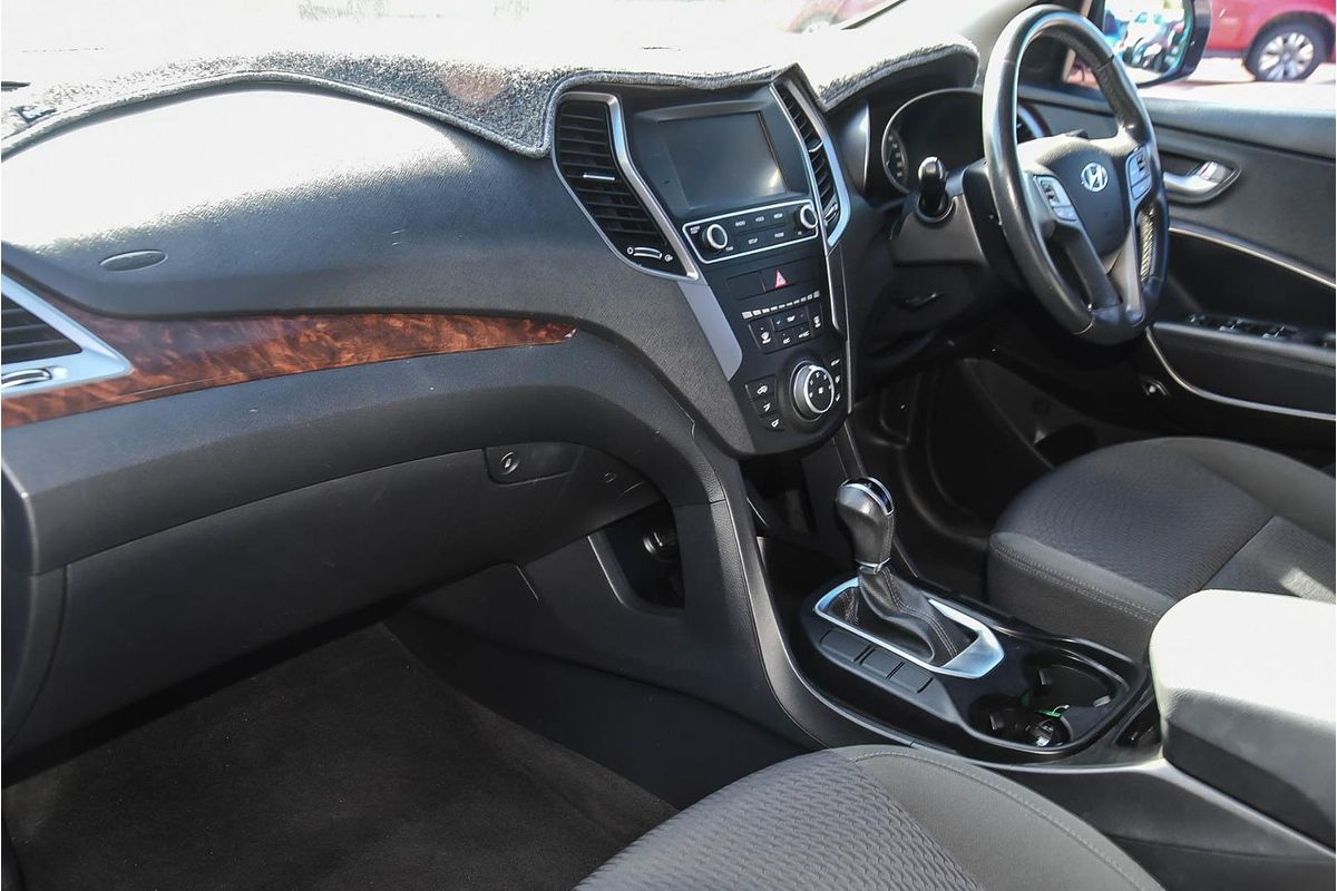 2017 Hyundai Santa Fe Active DM3 Series II