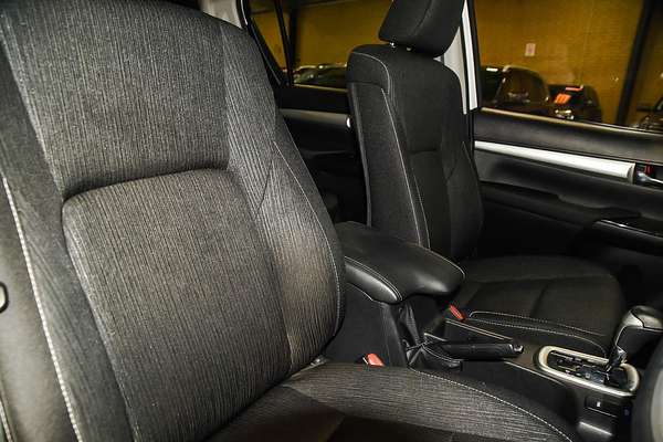 2021 Toyota Hilux SR5 GUN126R 4X4