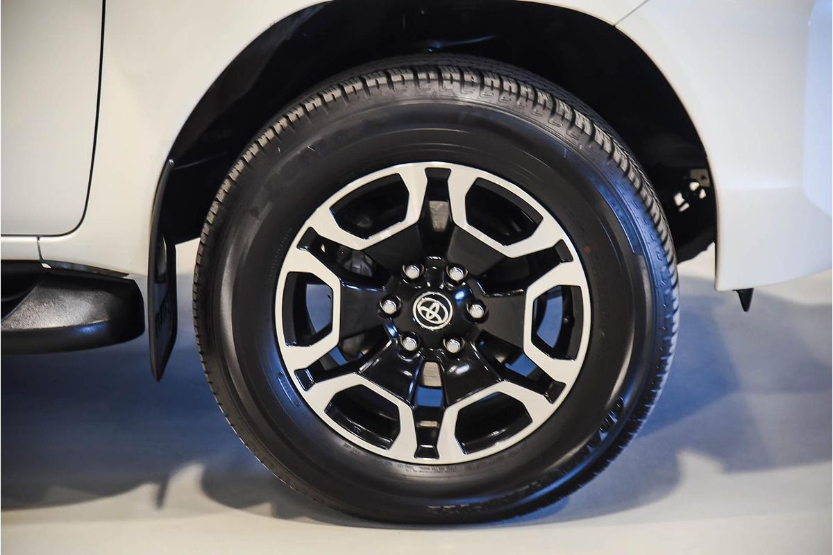 2021 Toyota Hilux SR5 GUN126R 4X4