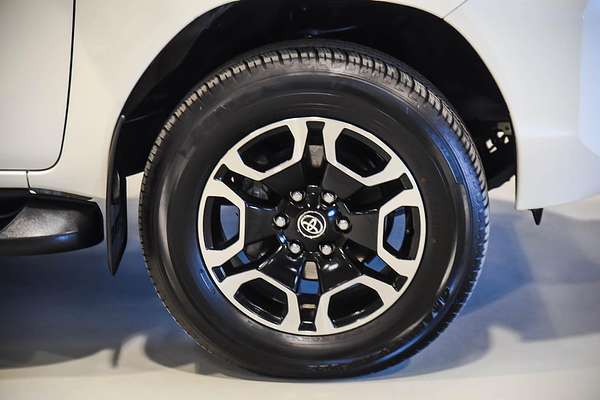 2021 Toyota Hilux SR5 GUN126R 4X4
