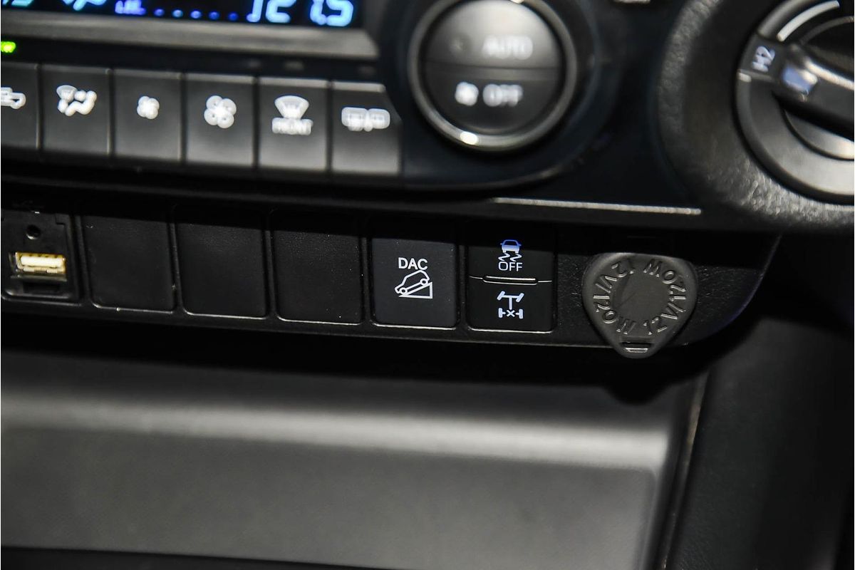 2021 Toyota Hilux SR5 GUN126R 4X4