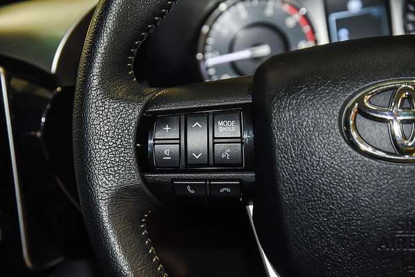 2021 Toyota Hilux SR5 GUN126R 4X4