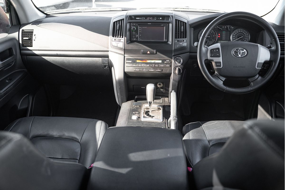 2014 Toyota Landcruiser Altitude (4x4) VDJ200R