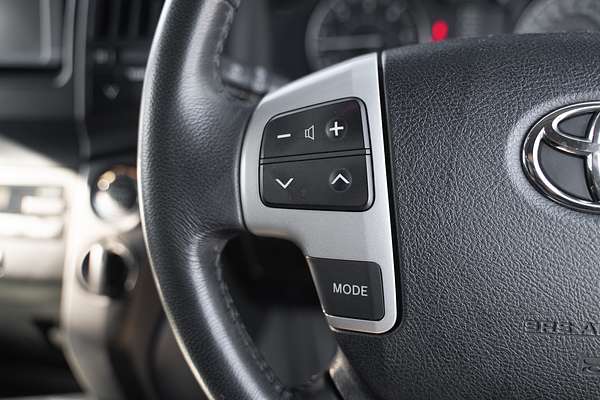 2014 Toyota Landcruiser Altitude (4x4) VDJ200R