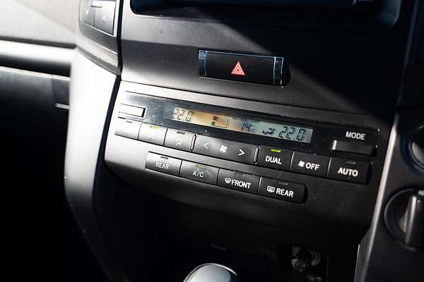 2014 Toyota Landcruiser Altitude (4x4) VDJ200R