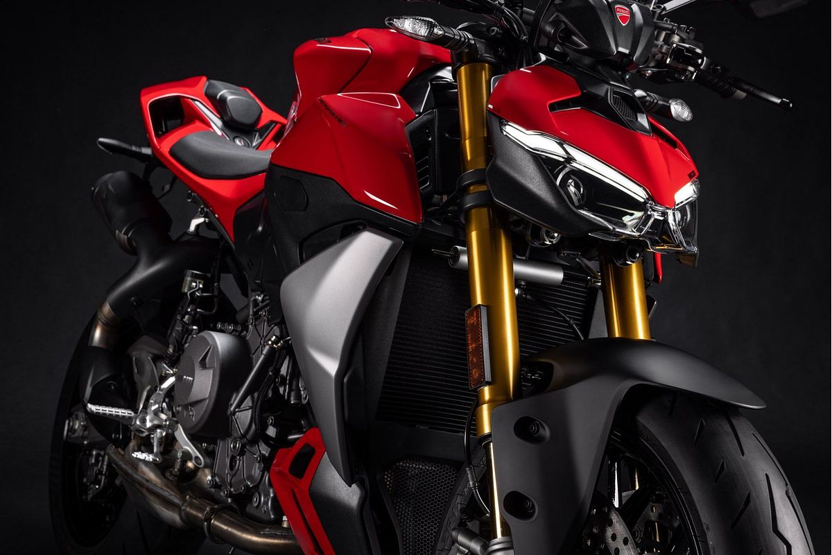 2025 Ducati STREETFIGHTER V2 S