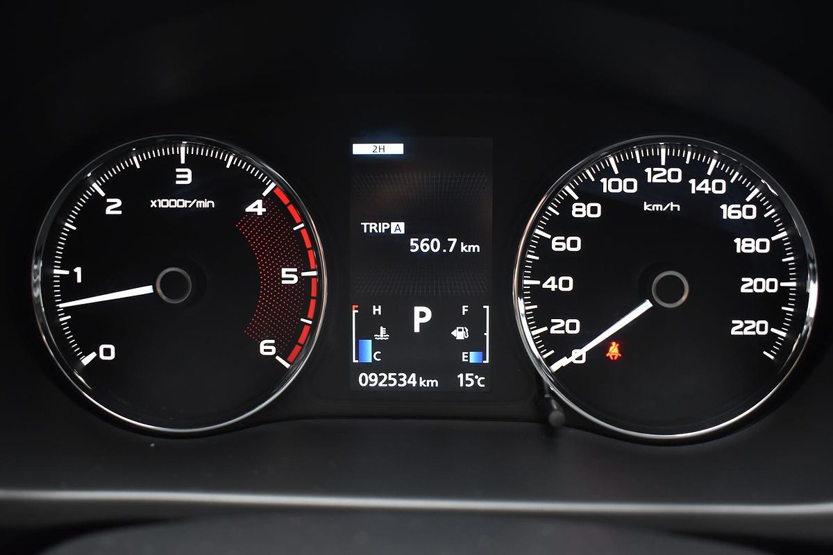 2017 Mitsubishi Pajero Sport GLS QE