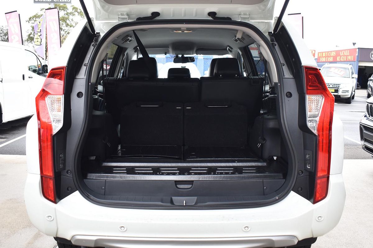 2017 Mitsubishi Pajero Sport GLS QE