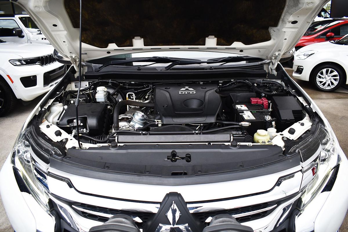2017 Mitsubishi Pajero Sport GLS QE