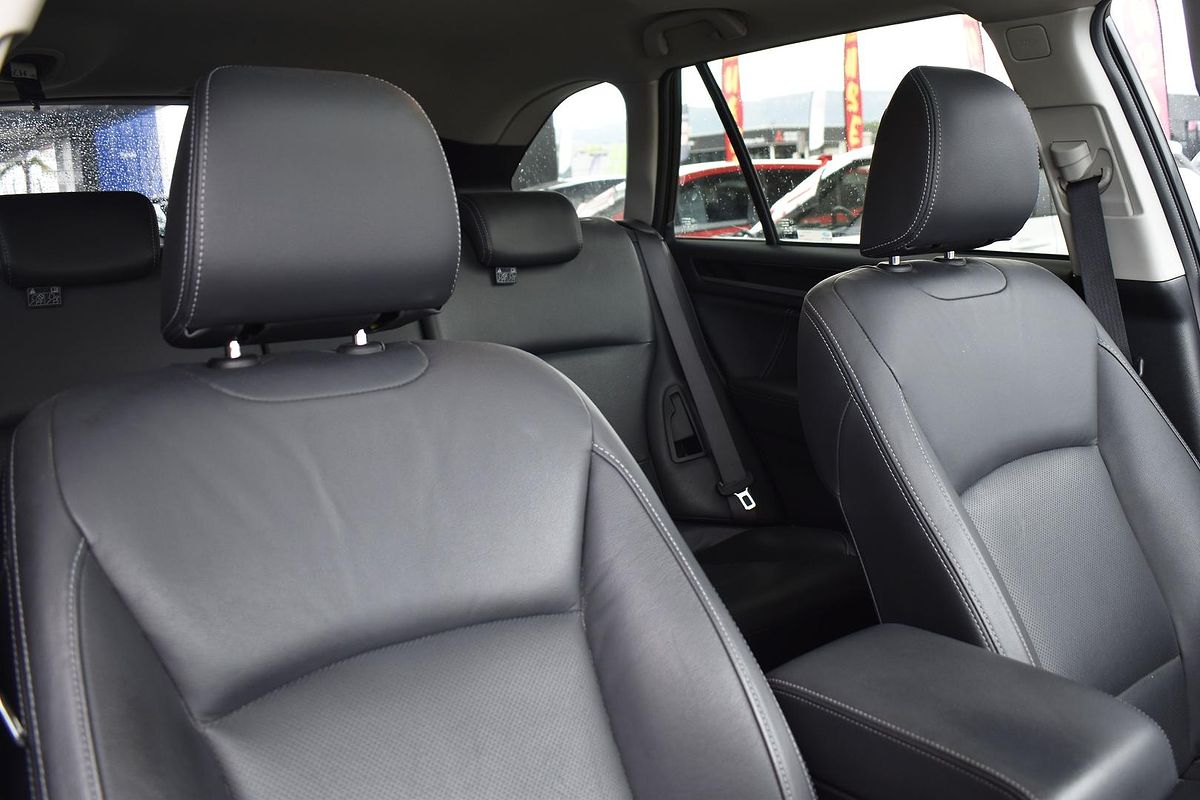 2018 Subaru Outback 2.5i Premium 5GEN