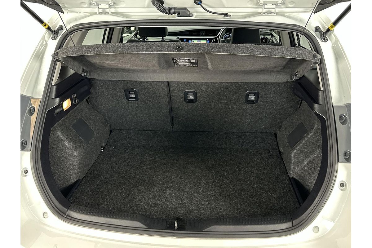 2017 Toyota Corolla Ascent Sport ZRE182R