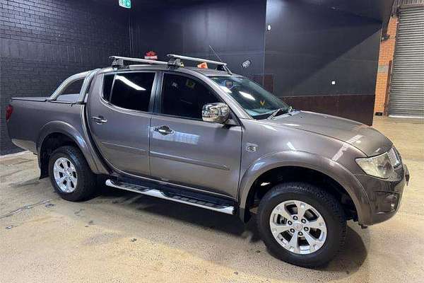 2013 Mitsubishi Triton GLX-R MN 4X4