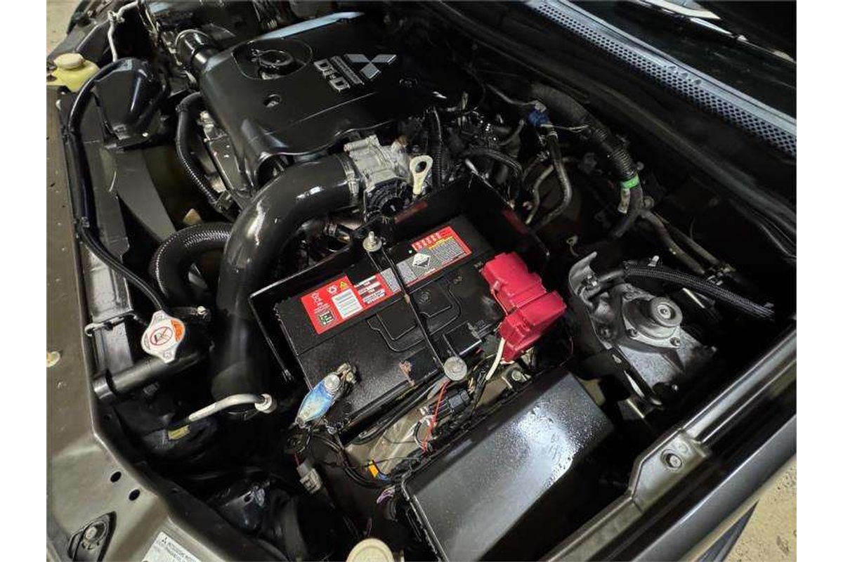 2013 Mitsubishi Triton GLX-R MN 4X4
