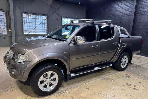 2013 Mitsubishi Triton GLX-R MN 4X4
