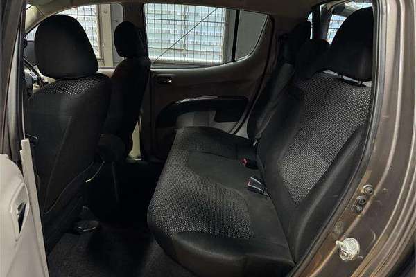 2013 Mitsubishi Triton GLX-R MN 4X4