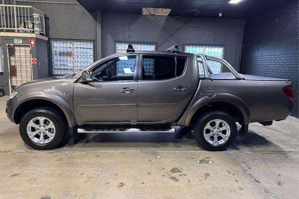 2013 Mitsubishi Triton GLX-R MN 4X4