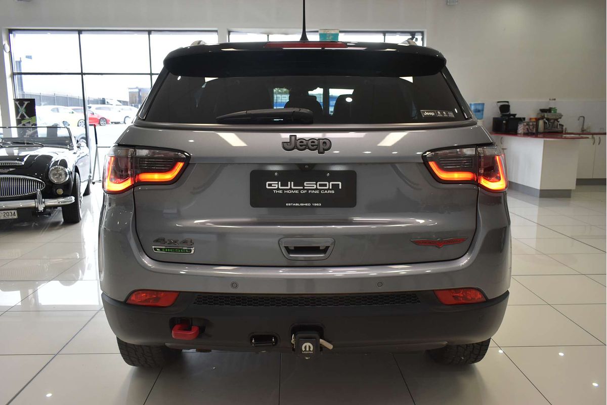 2021 Jeep Compass Trailhawk M6