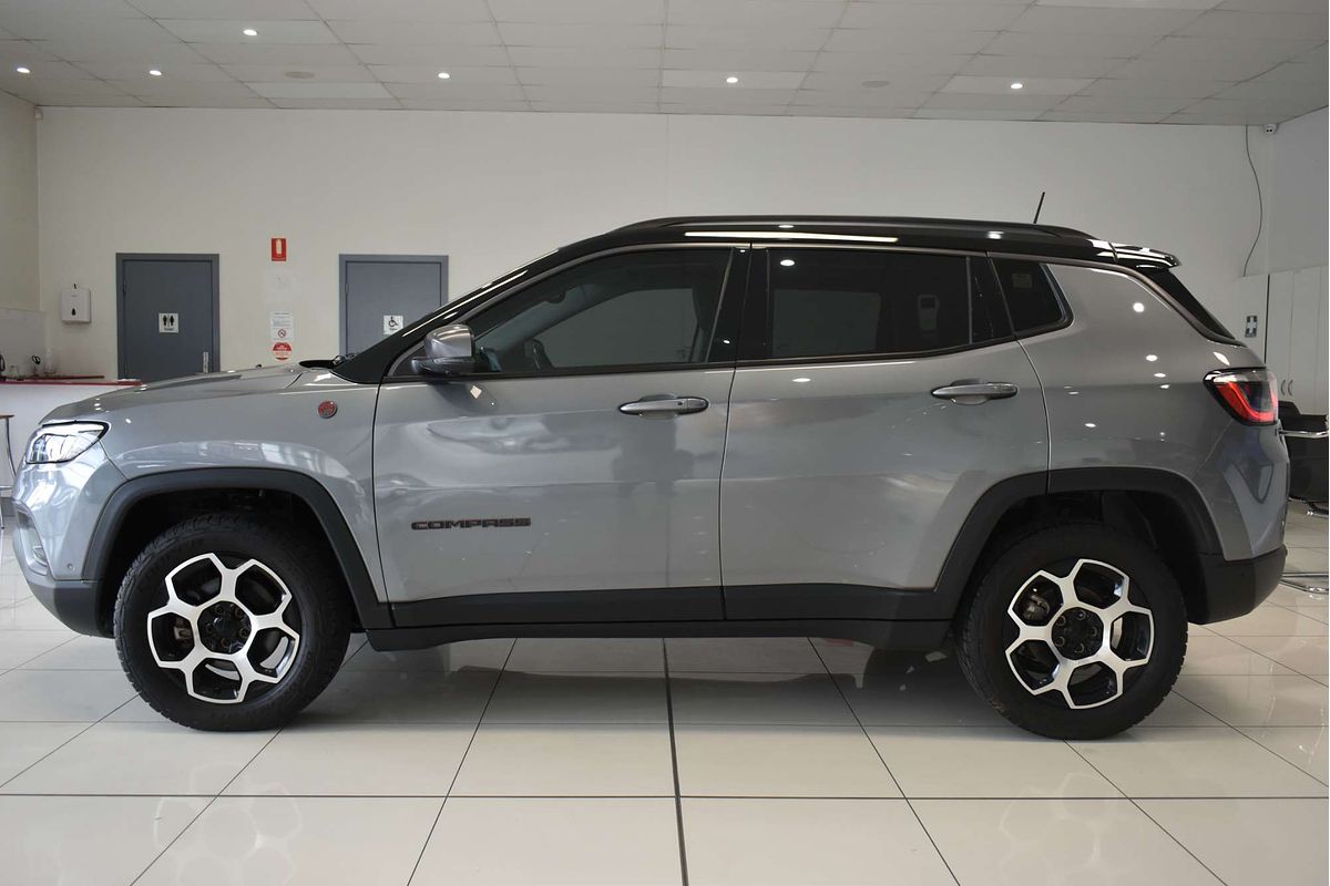 2021 Jeep Compass Trailhawk M6