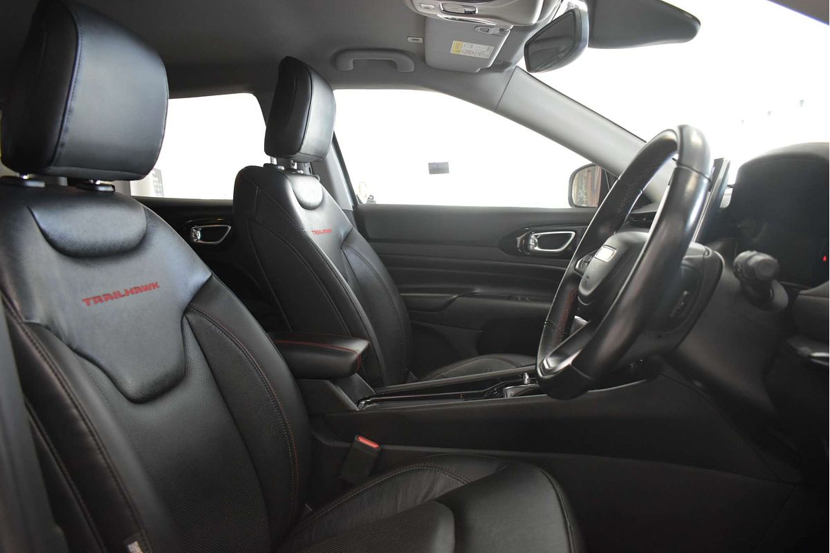 2021 Jeep Compass Trailhawk M6