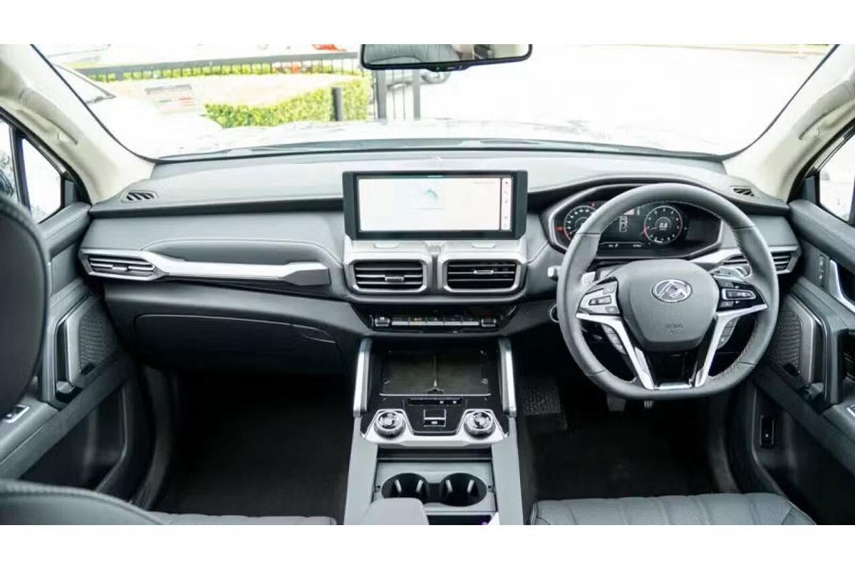 2025 LDV D90 Executive SV9A