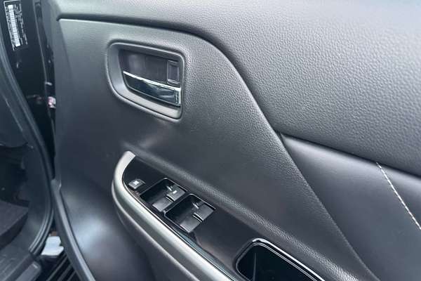2020 Mitsubishi Triton GSR MR 4X4