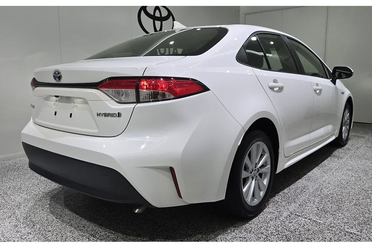 2022 Toyota COROLLA SEDAN HYBRID Corolla Sedan Hybrid Ascent Sport 1.8L Auto CVT ZWE219R