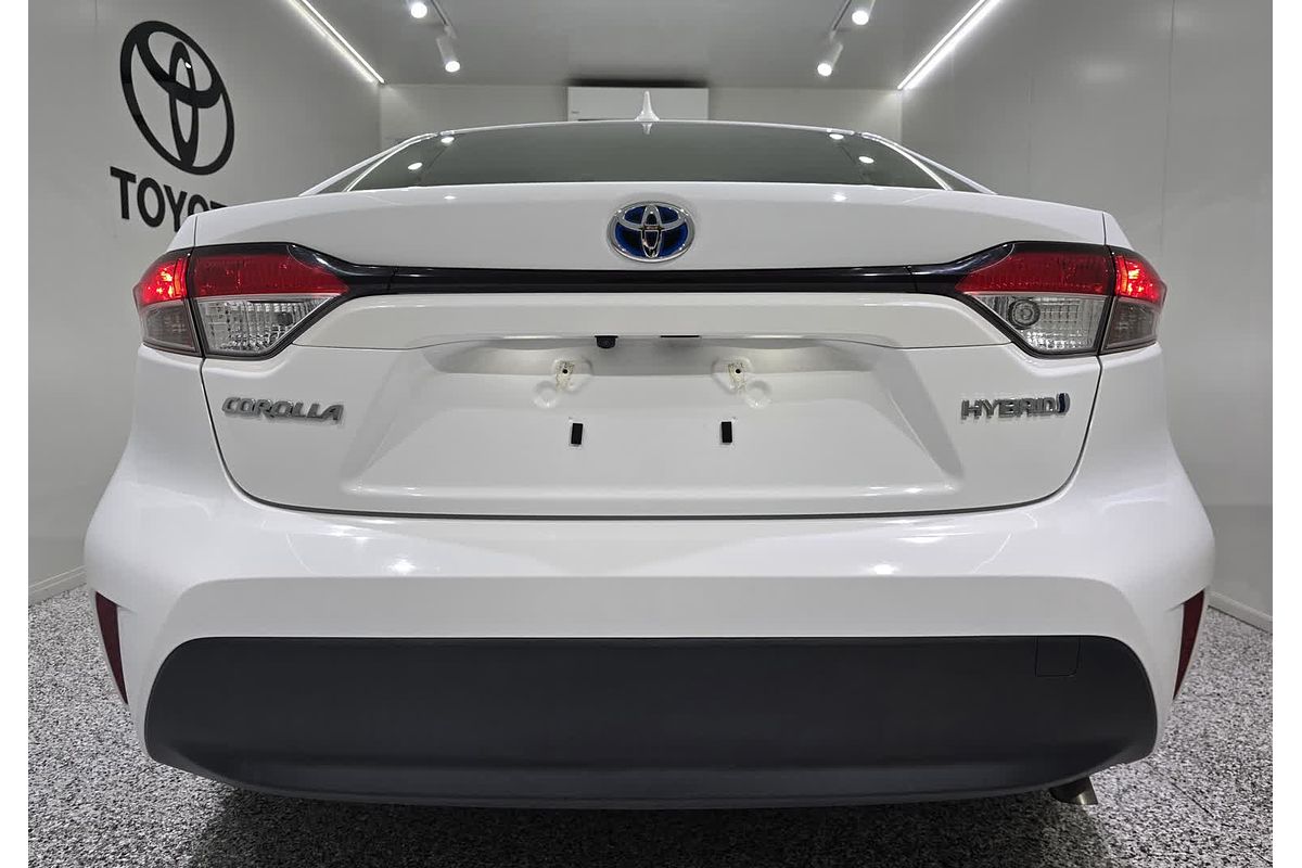 2022 Toyota COROLLA SEDAN HYBRID Corolla Sedan Hybrid Ascent Sport 1.8L Auto CVT ZWE219R