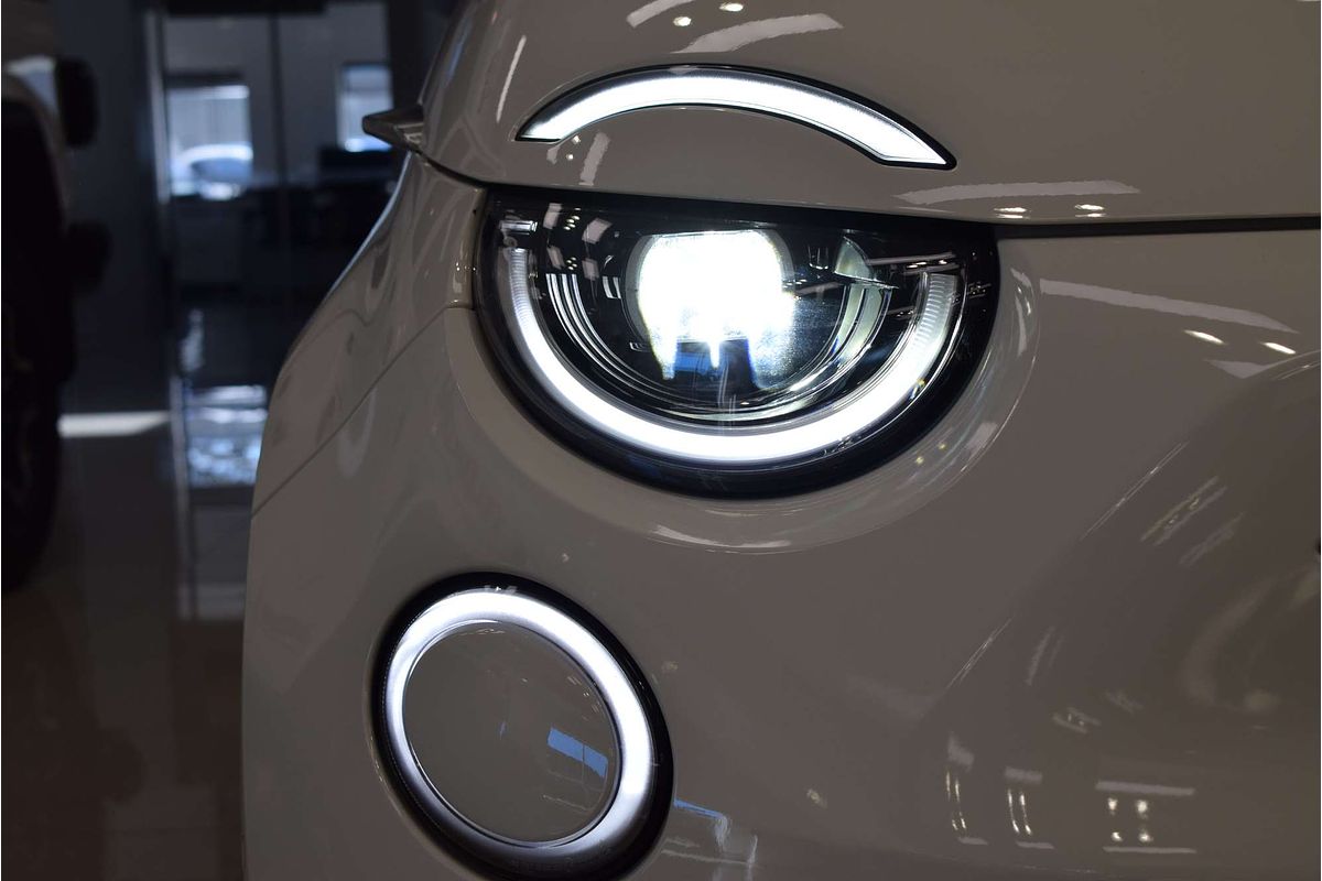 2023 Fiat 500e La Prima