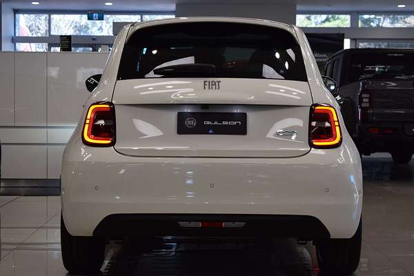 2023 Fiat 500e La Prima