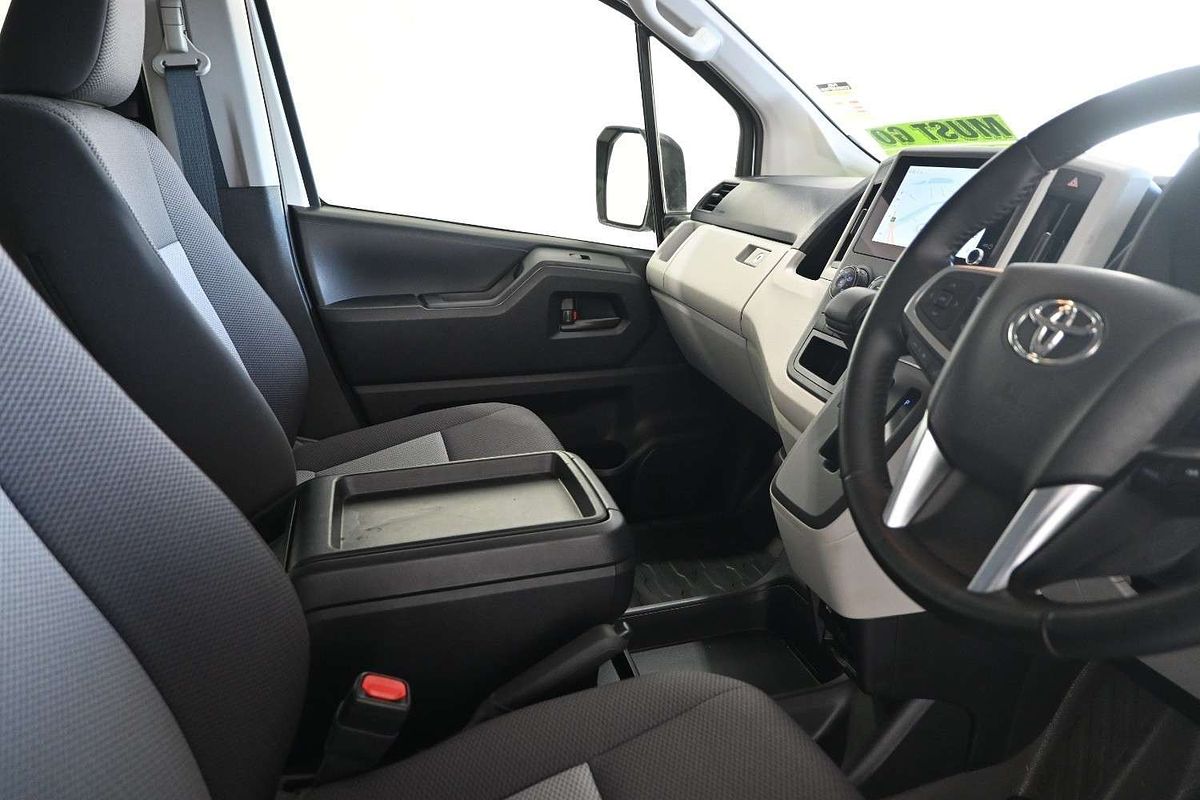 2024 Toyota Hiace GDH300R LWB