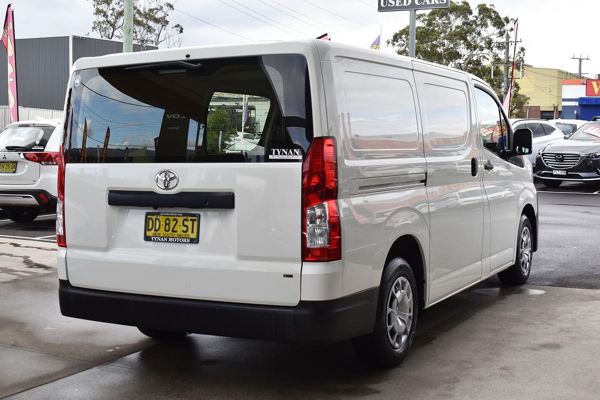 2022 Toyota Hiace GDH300R LWB