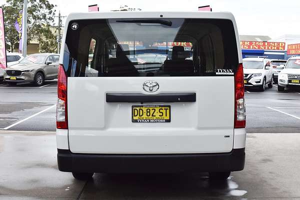 2022 Toyota Hiace GDH300R LWB