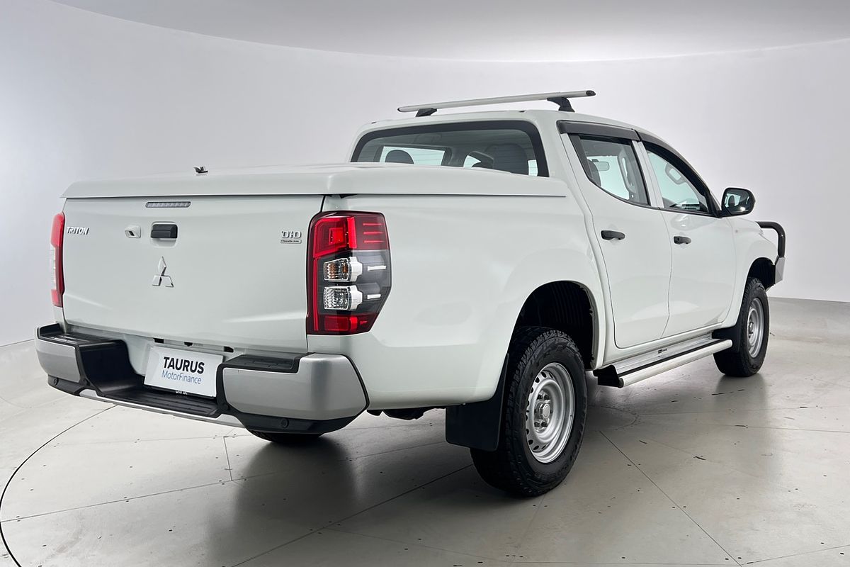 2021 Mitsubishi Triton GLX MR 4X4