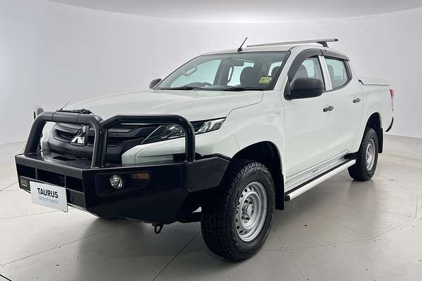2021 Mitsubishi Triton GLX MR 4X4