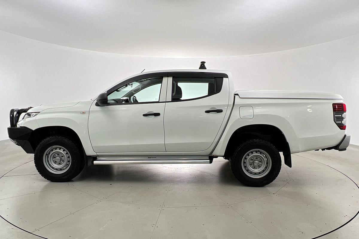 2021 Mitsubishi Triton GLX MR 4X4