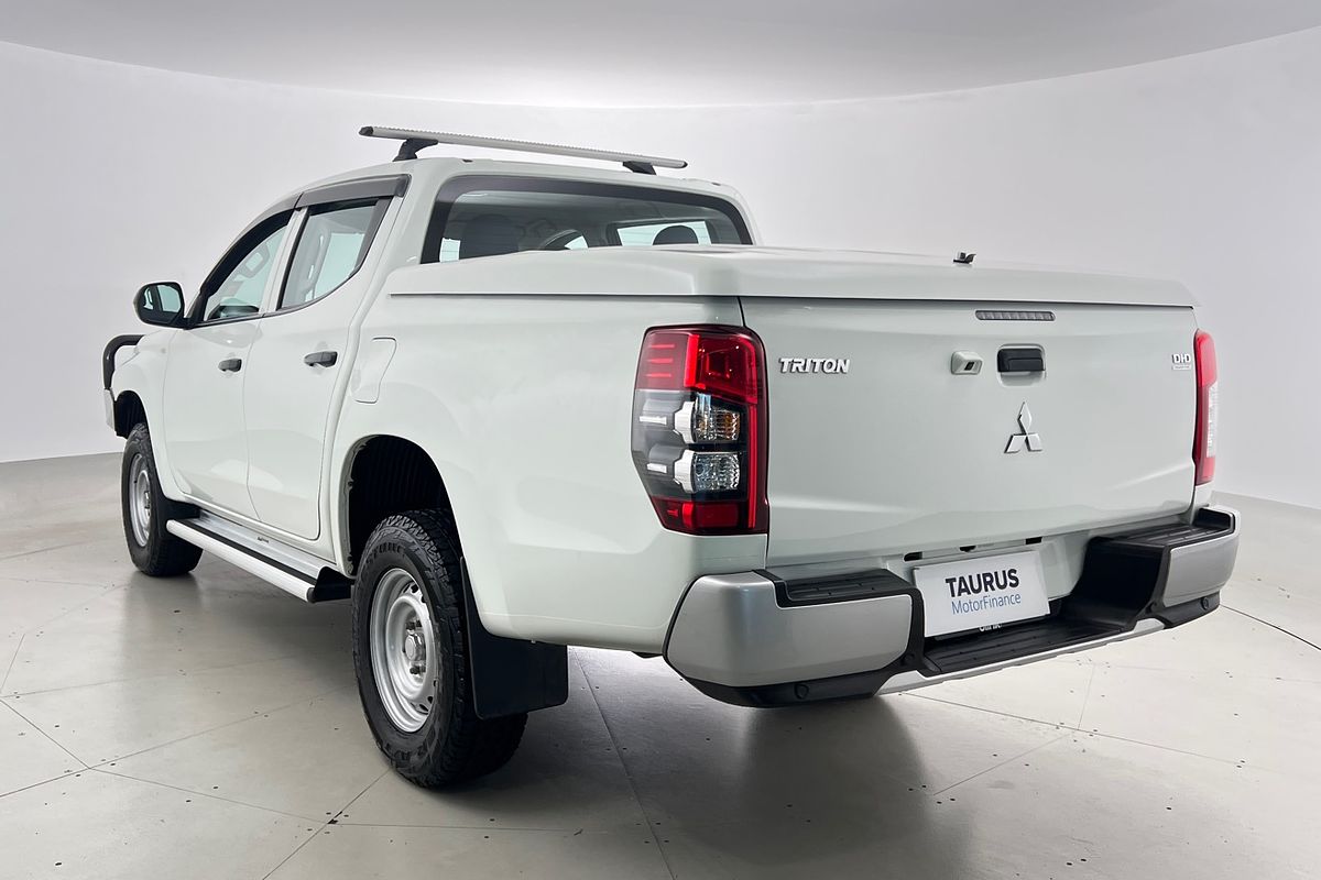 2021 Mitsubishi Triton GLX MR 4X4