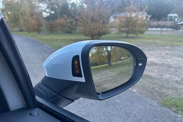 2025 Volkswagen Golf 110TSI Life 8.5