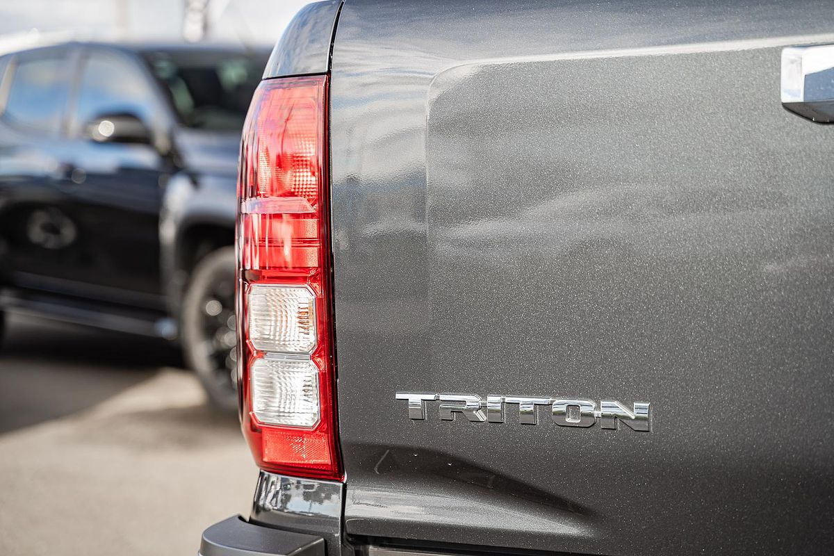 2025 Mitsubishi Triton GLX-R MV 4X4